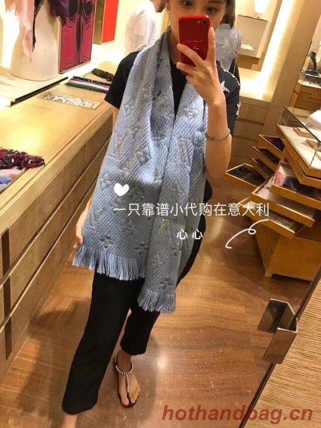 Louis Vuitton Scarf LV00023